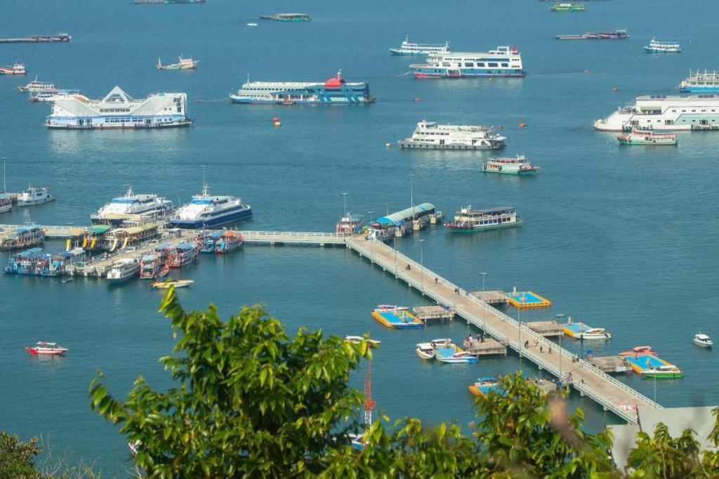 R-Con Hotel @ Siam Pattaya Bagian luar foto