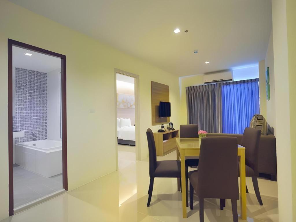 R-Con Hotel @ Siam Pattaya Bagian luar foto